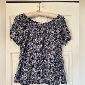 Dana Buchman Top. EUC.